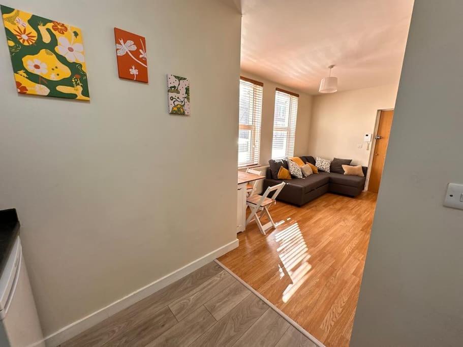 2 Bedroom Apartment In Se13 London Kültér fotó
