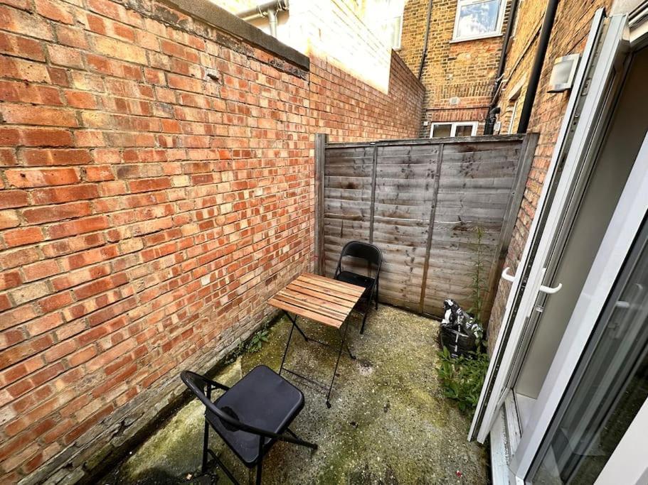 2 Bedroom Apartment In Se13 London Kültér fotó